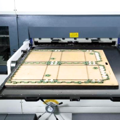flatbed die cutting in dubai