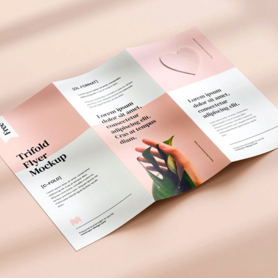 creasing on tri fold brochures