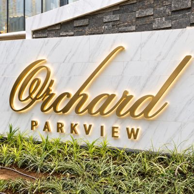cursive gold plated aluminium outdoor signage with backlit